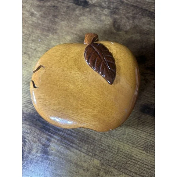 Apple Shaped Wooden Trinket Puzzle Jewelry Keepsake Box School Teacher Gift Vtg - Picture 8 of 15